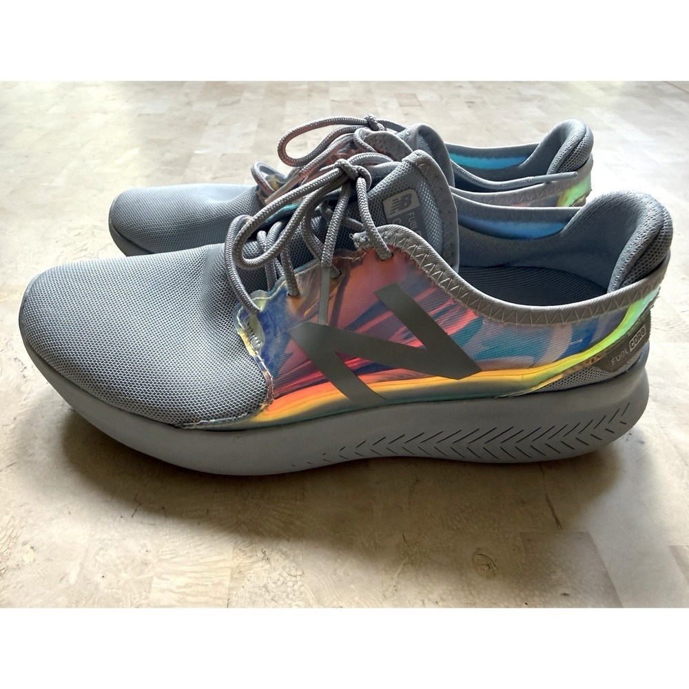 New Balance Womans Sneakers Holographic Iridescent Gray Fuel Core Coast Size 7.5 - Picture 6 of 8